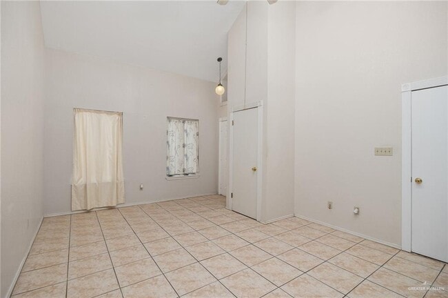 Photo - 14 Evergreen Ave