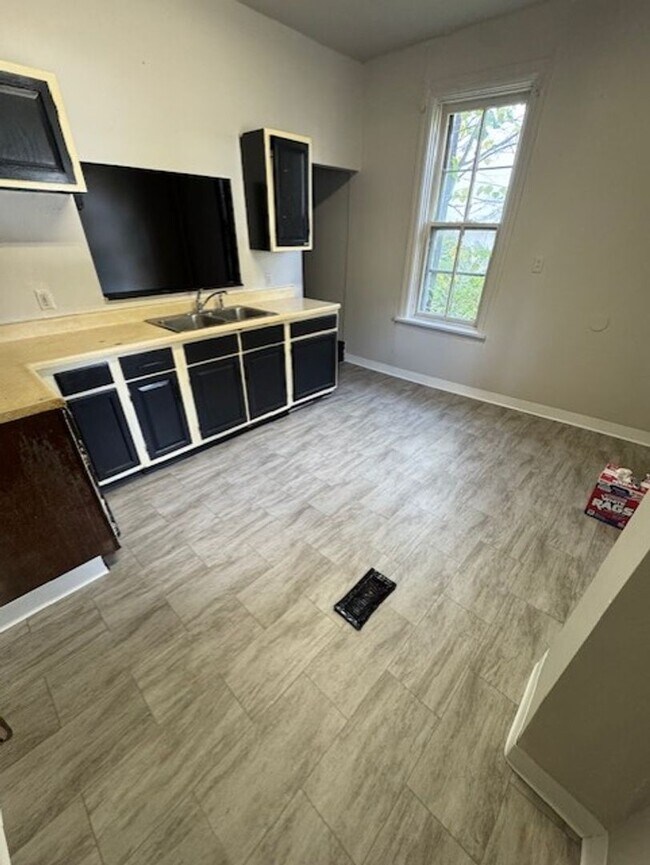 Photo - 1158 Mulberry St Unit 1