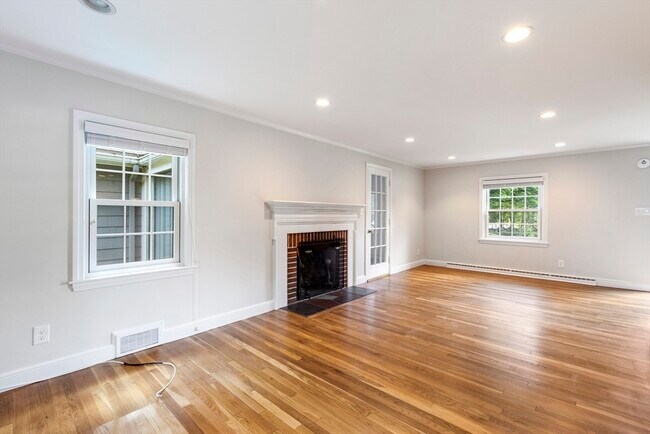 Photo - 216 Claybrook Rd