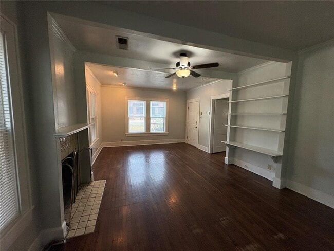 Photo - 915 W 29th St