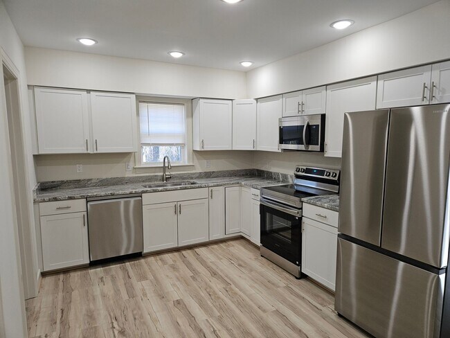 Photo - Like Brand New 3 Bedroom 2 Bath Home in Sandston!