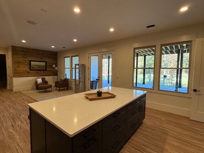 Photo - 1031 Pinehurst Dr