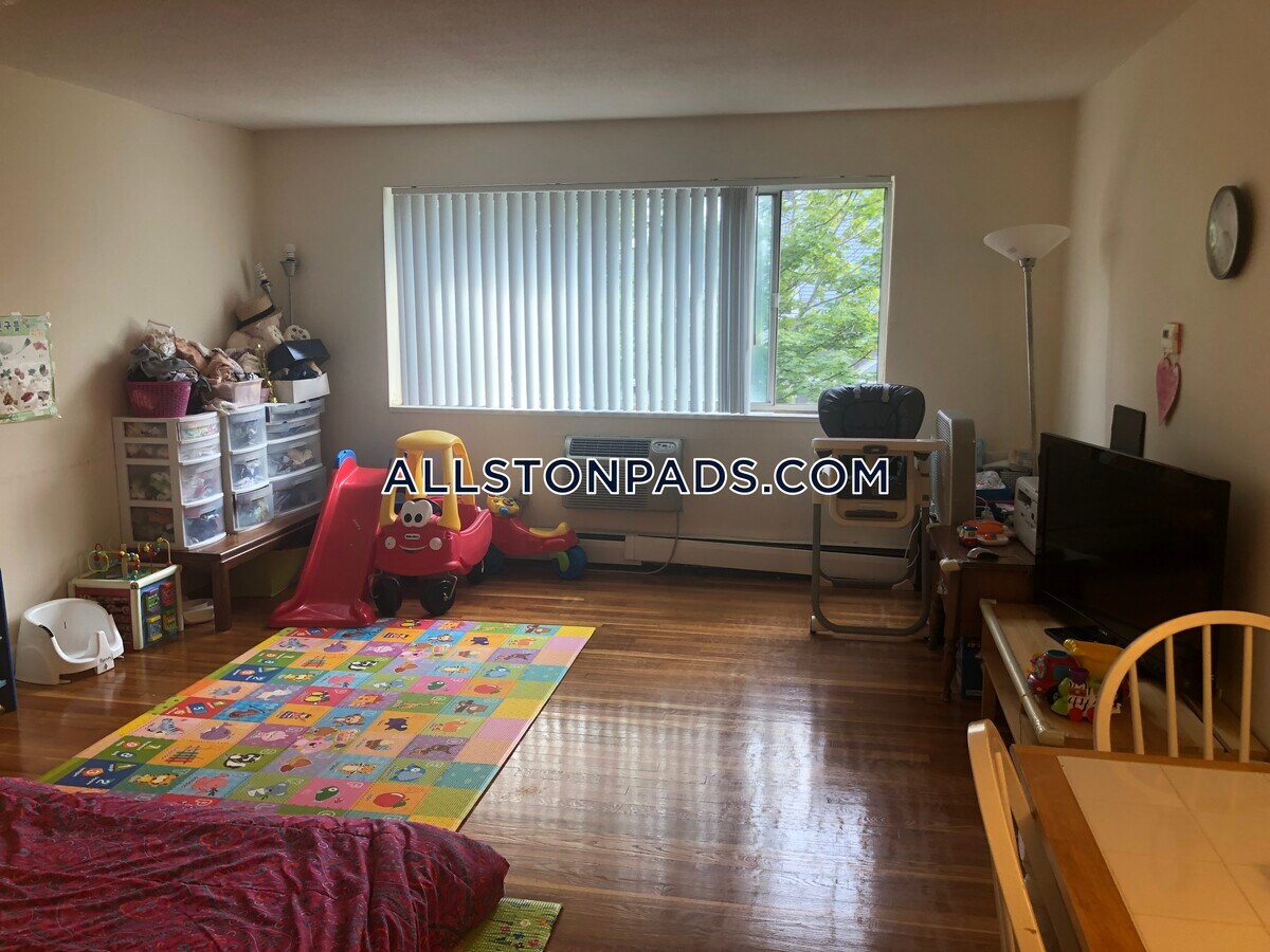 Photo - 90 Gardner St Unit 25