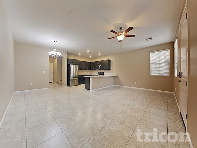 Photo - 12532 W Hummingbird Terrace