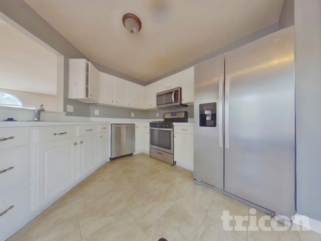 Photo - 3020 Lake Park Ct