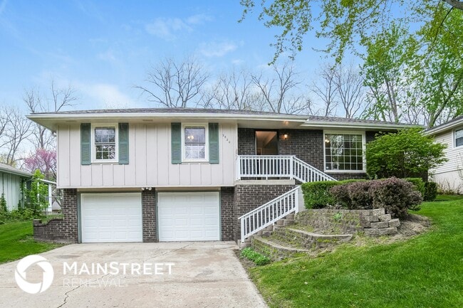 Building Photo - 2420 NW 4th St