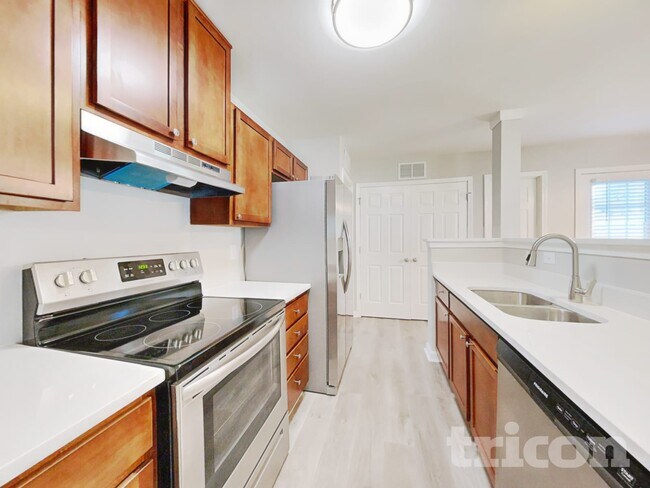 Photo - 2410 King Malcolm Ln