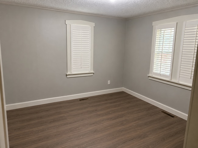 Bedroom 1 - 900 S Grant Ave Unit 900 S Grant