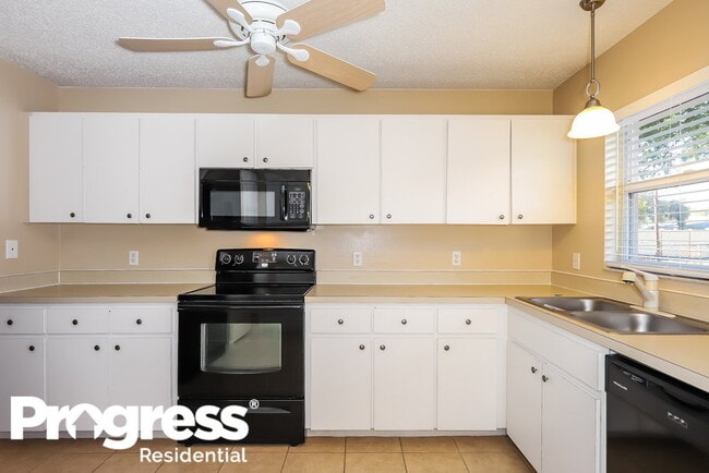 Photo - 4208 76th Dr E
