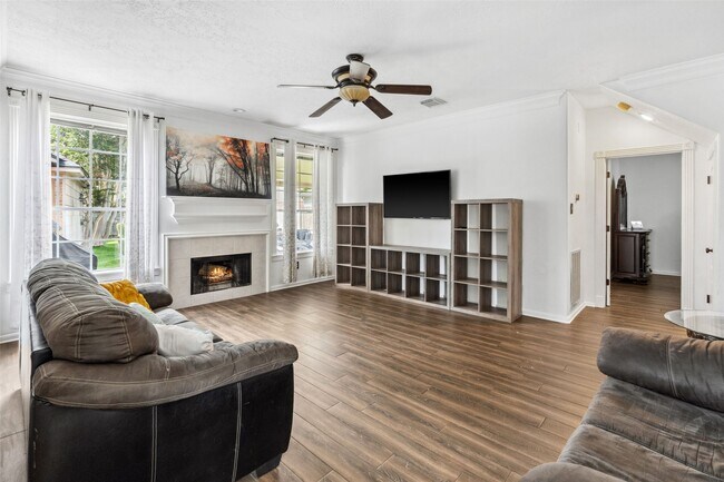 Photo - 2112 Shadow Bay Cir