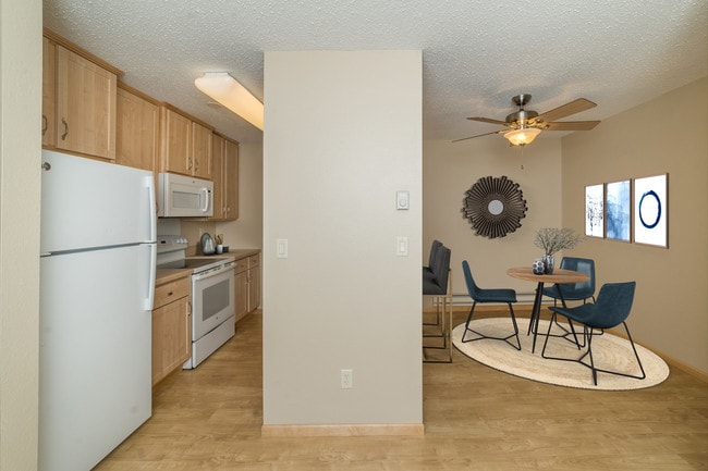 Photo - Prairiewood Estates