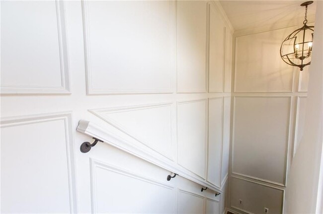 Photo - 45 St Claire Ln NE