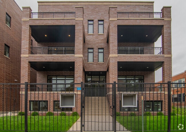Building Photo - 2042 W Washington Blvd Rental