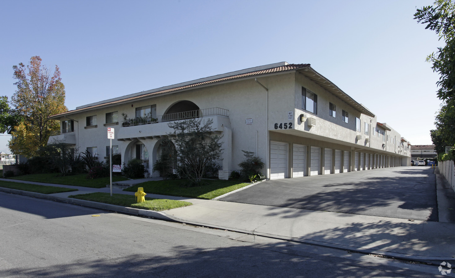La Paloma Apartments - La Paloma Apartments