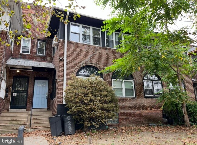 Building Photo - 5231 Wissahickon Ave Unit 2 Rental