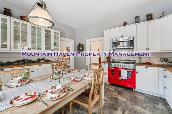 Building Photo - 139 Virginia Canyon Rd
