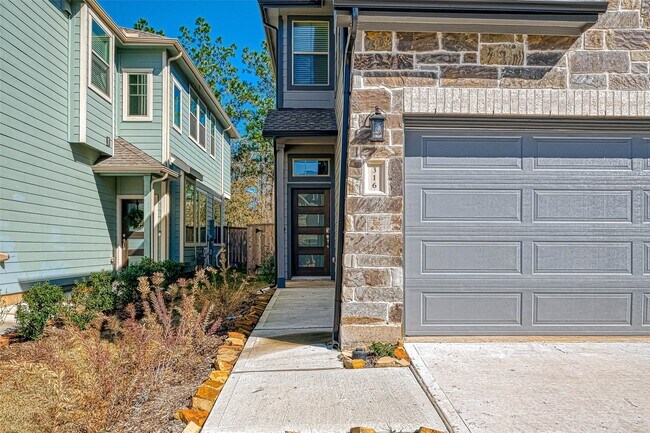 Photo - 316 N Spotted Fern Dr