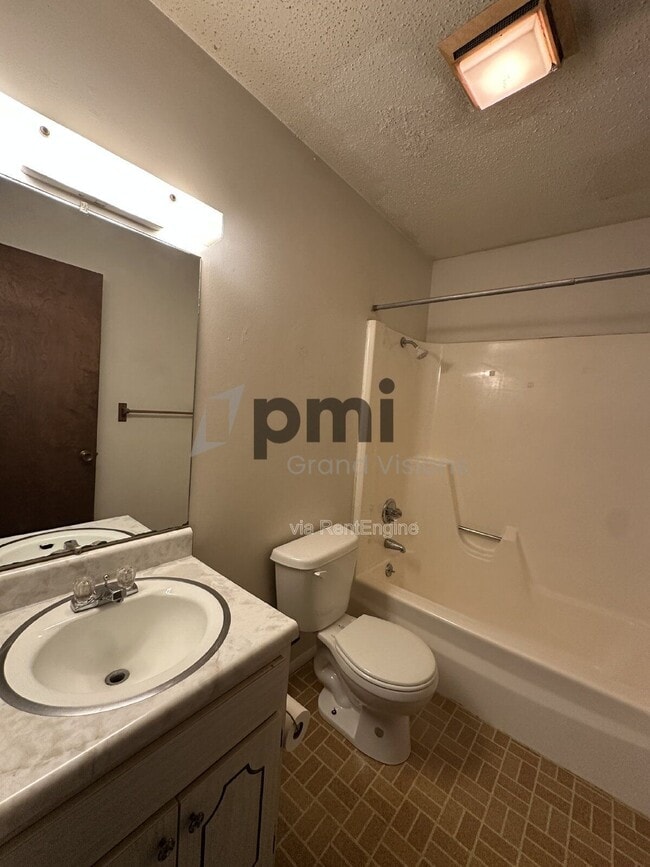 Photo - 1305 18th St Unit 5