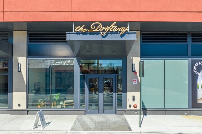 Photo - The Driftway