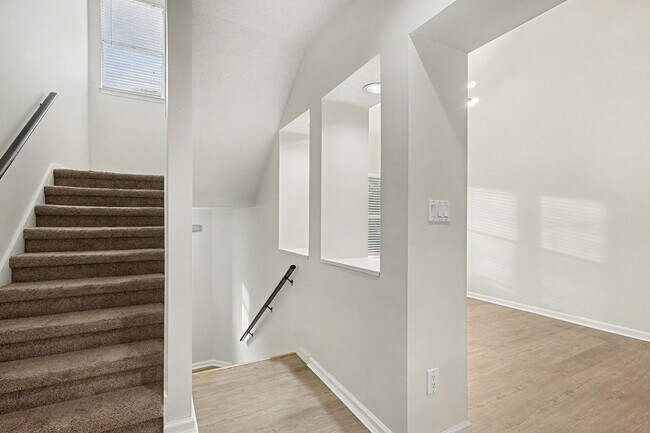 Photo - 106 Ivy Green Ln SE