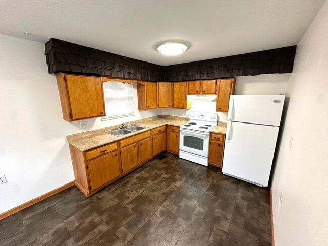 Photo - 3028 Meadowview Dr