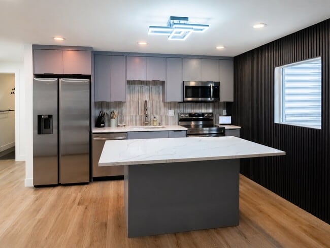 Photo - 241 E Belmont Ave