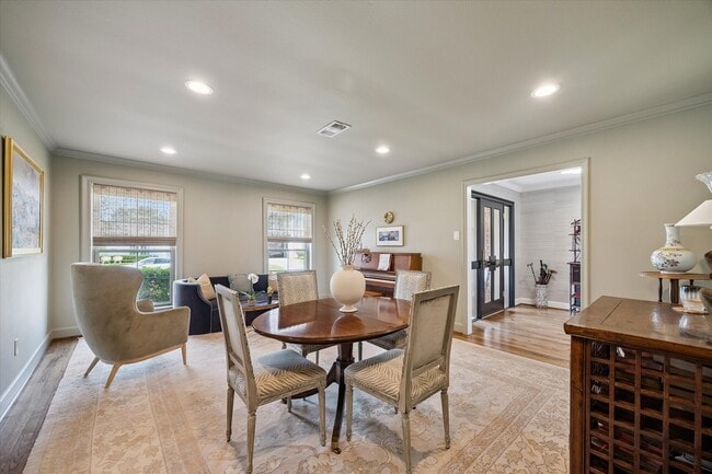 Photo - 6159 Meadow Lake Ln