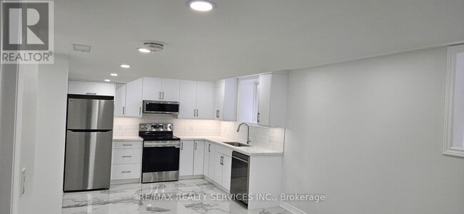 Photo - 15163 Danby Rd