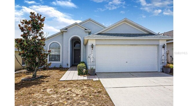 Photo - 205 Nicholson Dr