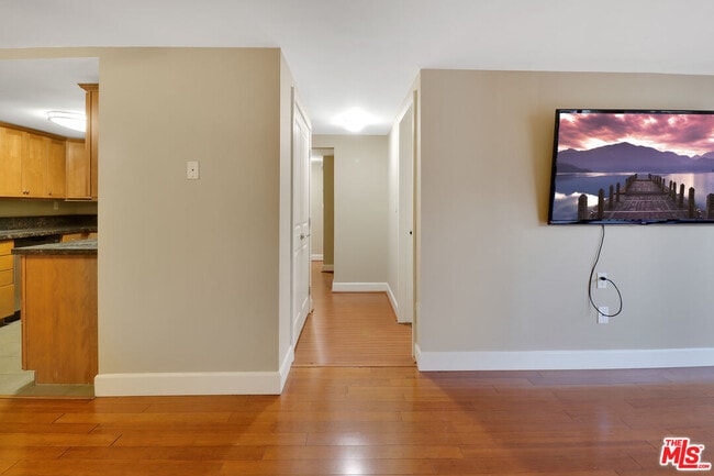 Photo - 10982 Roebling Ave Unit 201