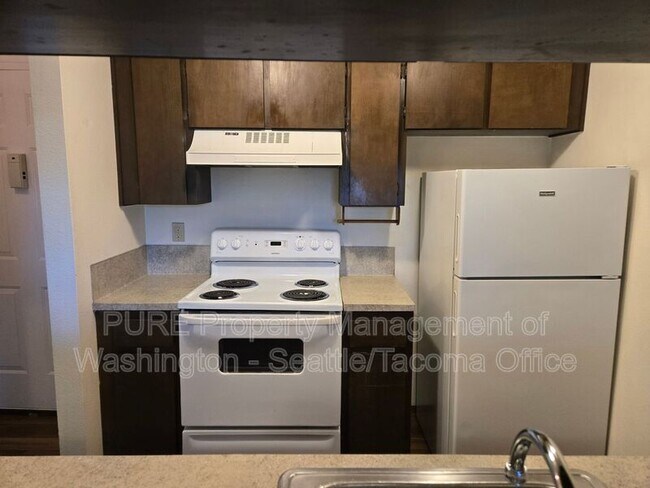 Photo - 417 SW 155th St Unit #6