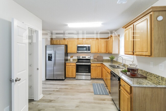 Photo - 128 River Park Cir