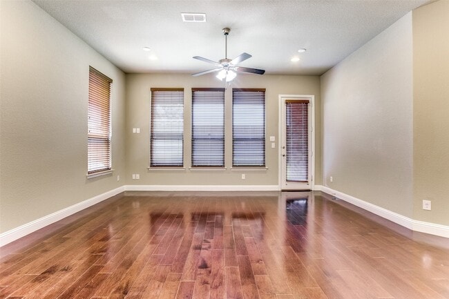 Photo - 1904 Brown Stone Dr