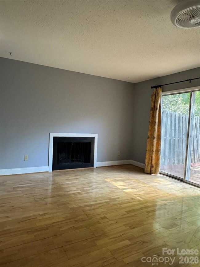Photo - 3282 Heathstead Place