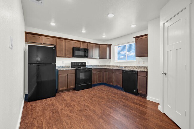 Photo - 21155 Gosling Rd Unit 16B