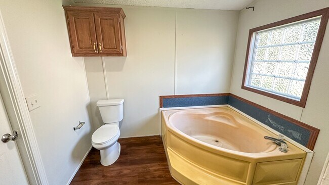 Photo - 16487 Brittany Way
