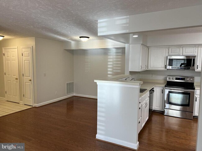 Photo - 12002 Ridge Knoll Dr Unidad 7