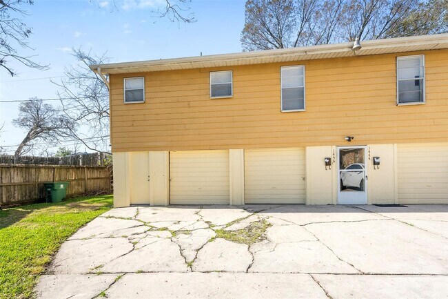 Photo - 1446 Lawson St Unit B