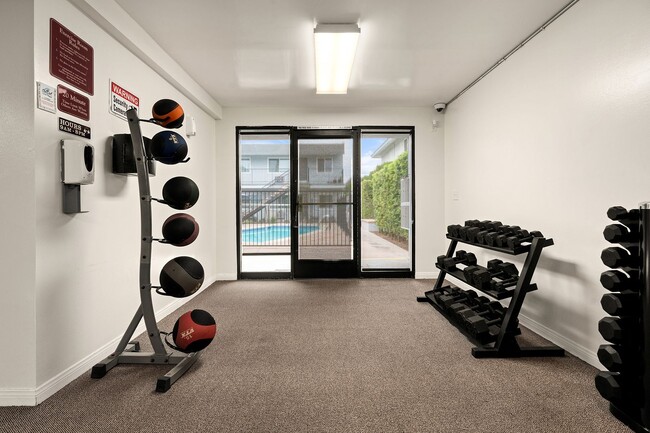 Photo - Downey Court Apartments