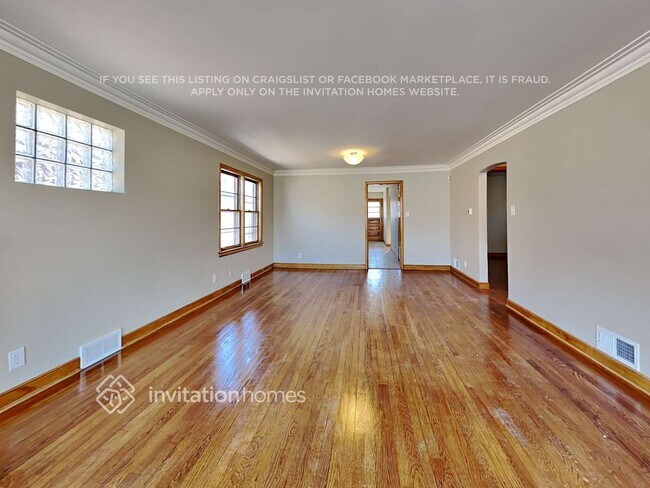 Photo - 2645 W 94th St House