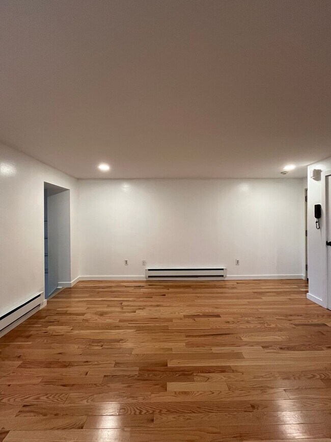 Photo - 3022 Richmond St Unidad F