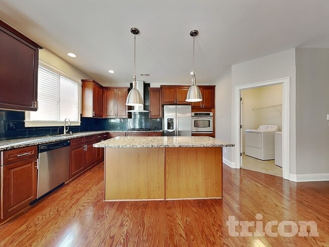 Photo - 1533 Country Wood Dr