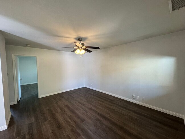 Photo - Vineyard Road Unit 790
