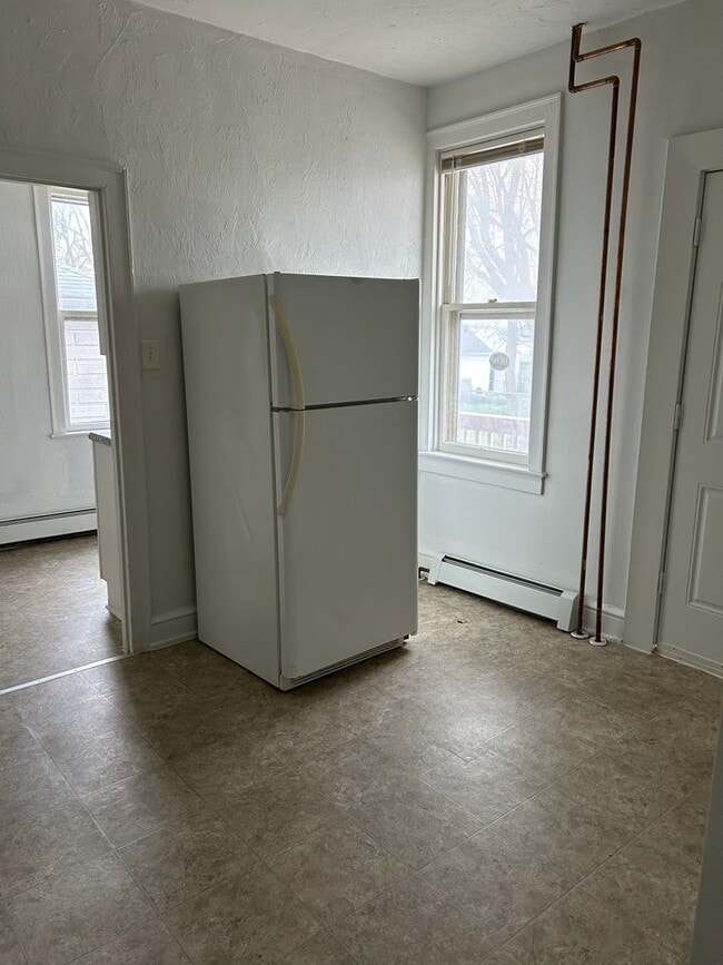 Photo - 24 N East St Unidad 1st FL