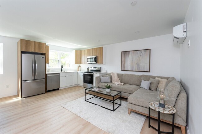 Photo - 7 Kenoza Ave Unit 301