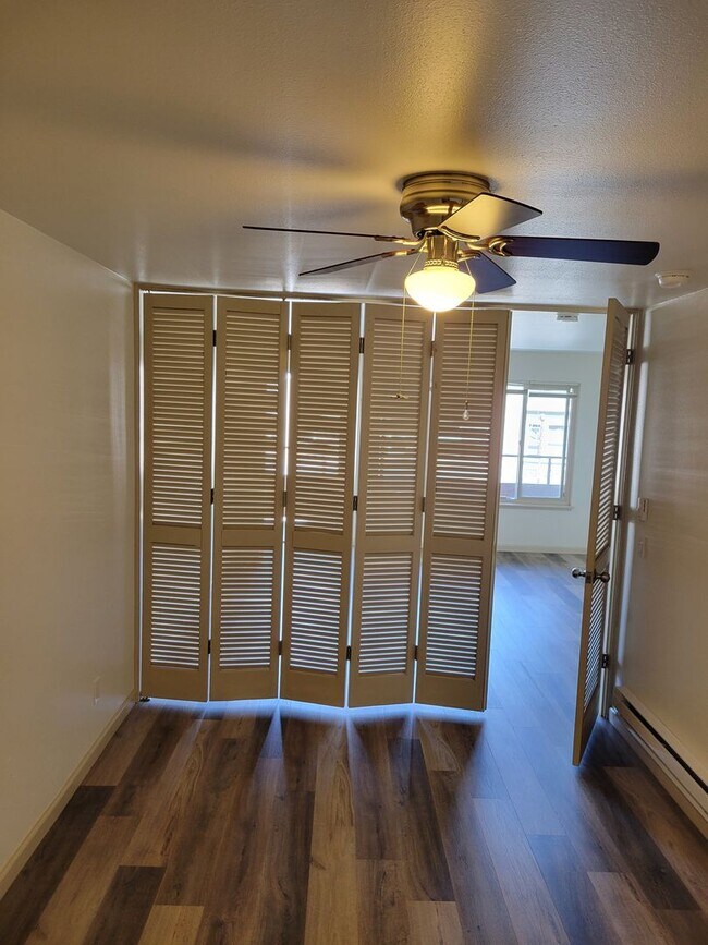 Arllis Arms Apartments
