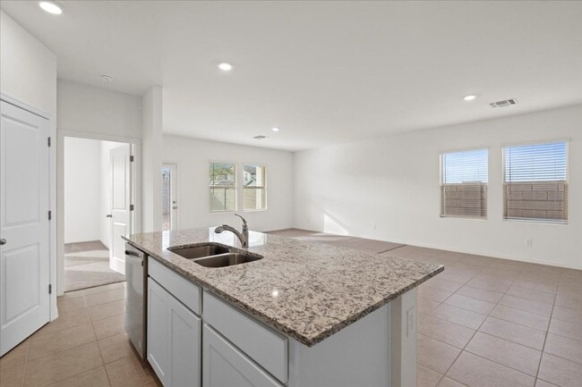 Photo - 4 Bedroom Home with Mountain Views Now Ava...