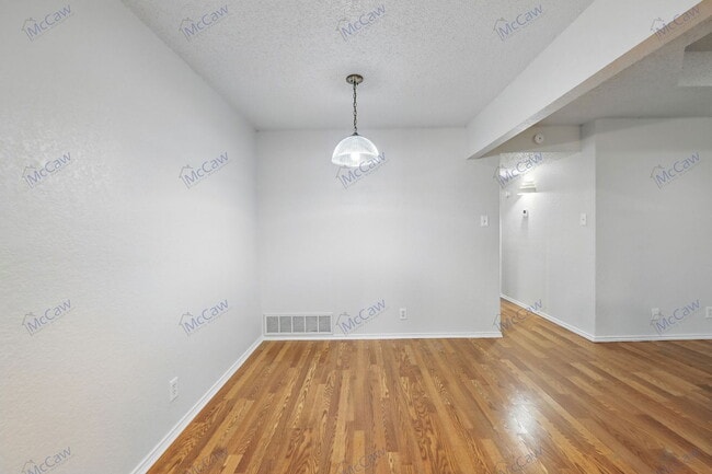 Photo - 6708 S Creek Dr