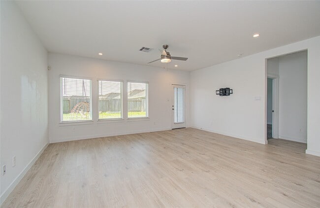 Photo - 3106 Langley Bnd Ln