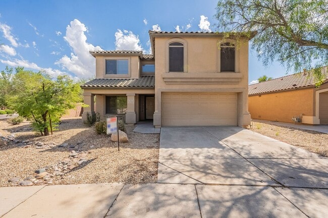 Building Photo - Solar Home with Nice Floorplan in a Great ...